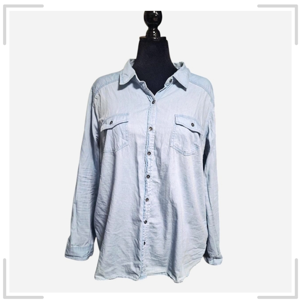 Torrid Light Blue Denim Casual Button-Down Shirt